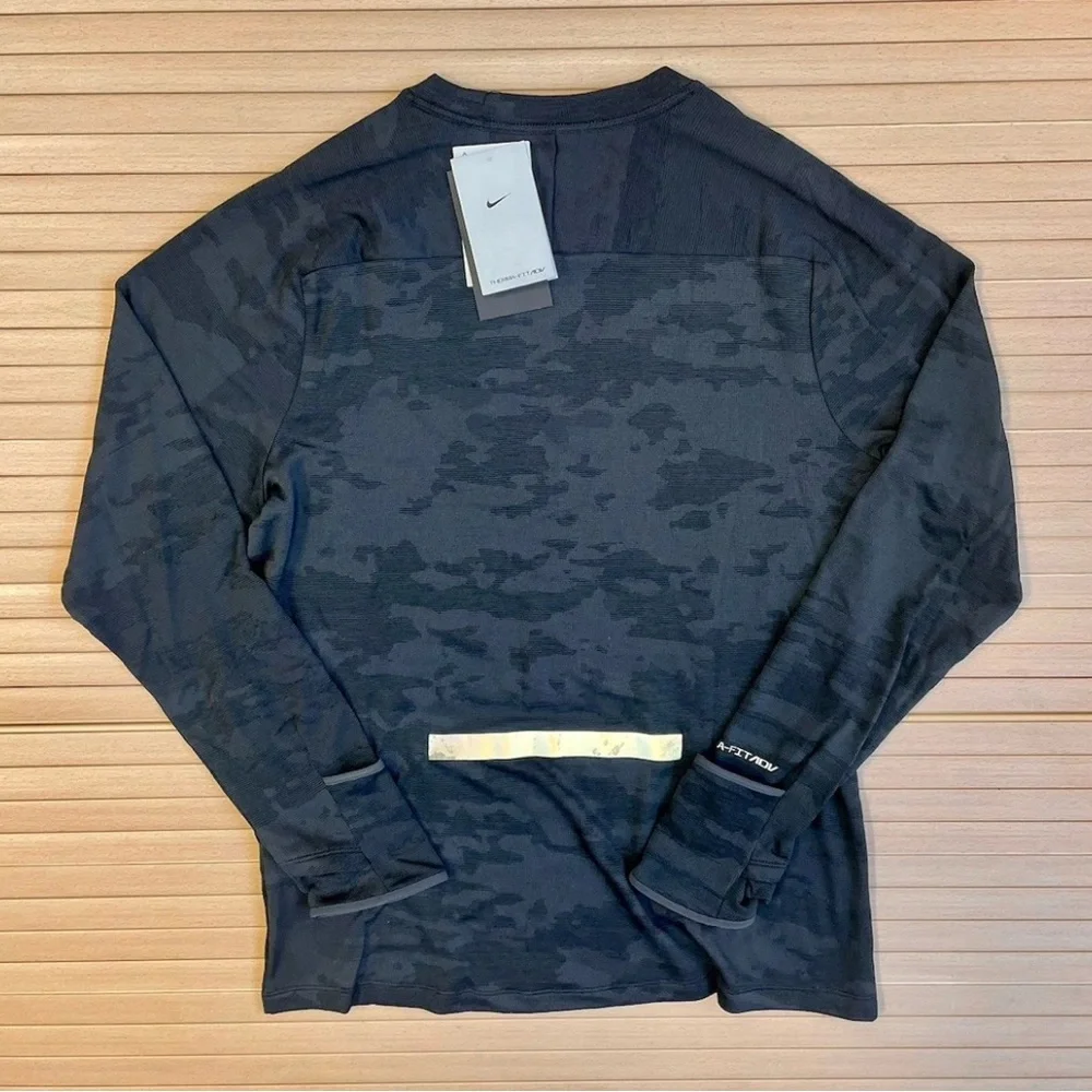 Nike Therma-FIT ADV Running Division Men's Long-Sleeve Running Top FB8538-010 S - Picture 3 of 10